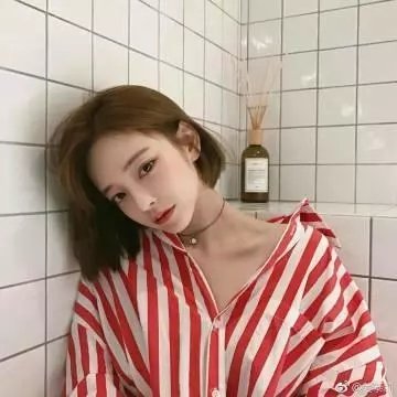 血色海湾背后